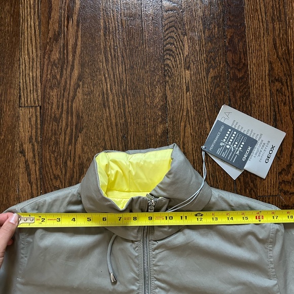 Geox Respira Water Repellant Windbreaker - Picture 13 of 16